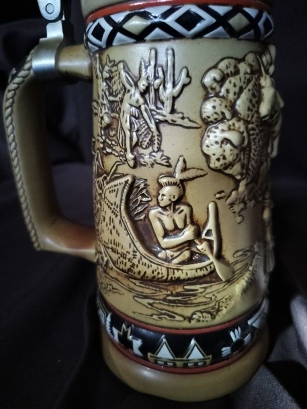 Photo 2 of VINTAGE AVON 1988 TRIBUTE TO THE AMERICAN FRONTIER BEER STEIN