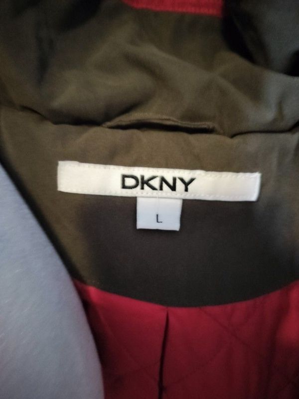 Photo 4 of WOMENS DKNY UTILITY JACKET SIZE LARGE