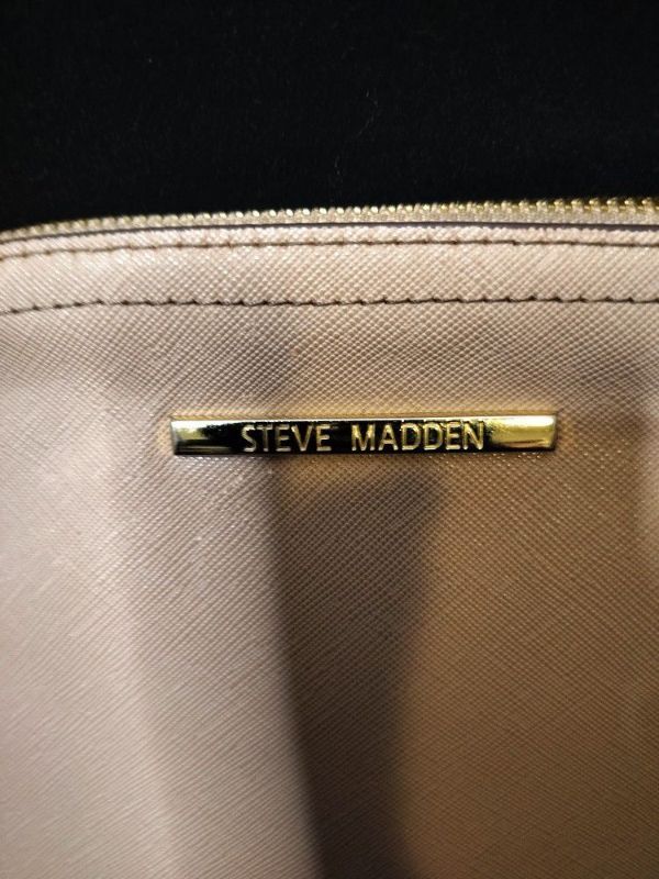 Photo 3 of WOMENS CREME STEVE MADDEN SHOULDER BAG