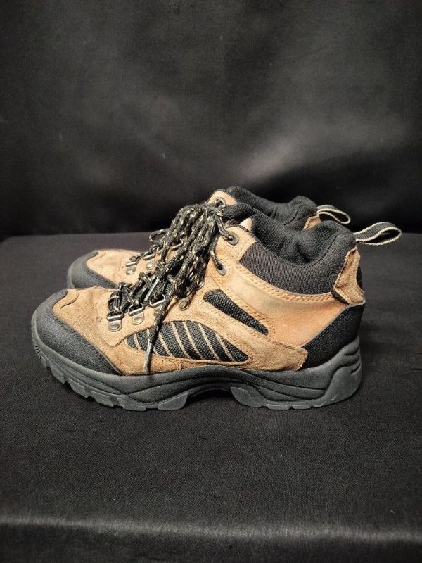 Photo 1 of WOMENS ROUTE 66 TRAIL SHOES SIZE 6.5