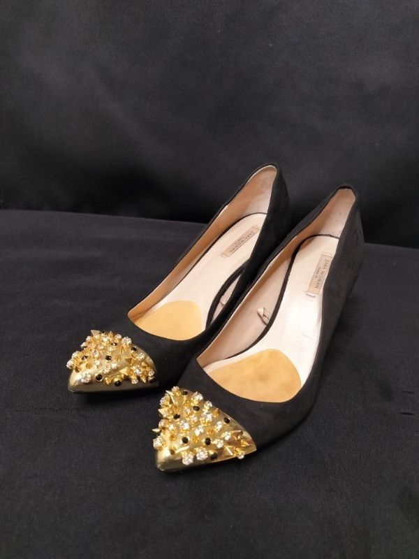 Photo 2 of WOMENS ZARA STUDDED CRIUSE 38 HEELS SIZE 8.5