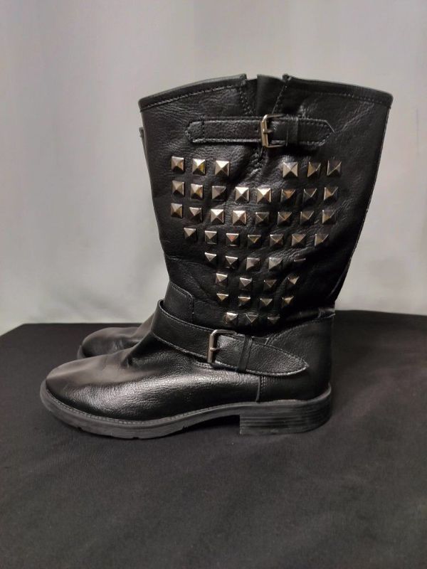 Photo 1 of WOMENS ROCKING REPUBLIC STUDDED ANKLE BOOTS SIZE 9.5