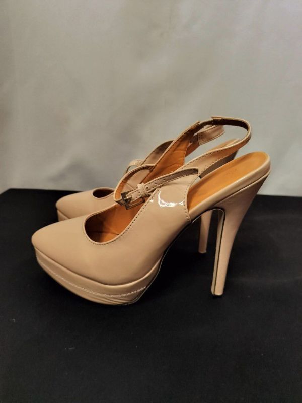 Photo 1 of WOMENS CHARMING CHARLIES CLOSED TOE ONE STRAP HEEL SIZE 9