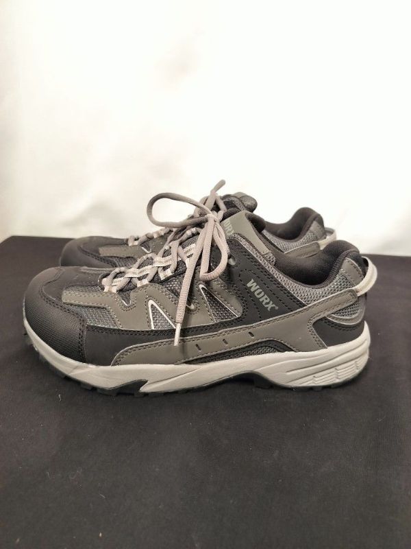 Photo 1 of MENS REDWING WORX STEEL TOED SLIP RESISTANT WORK SHOES SIZE 9