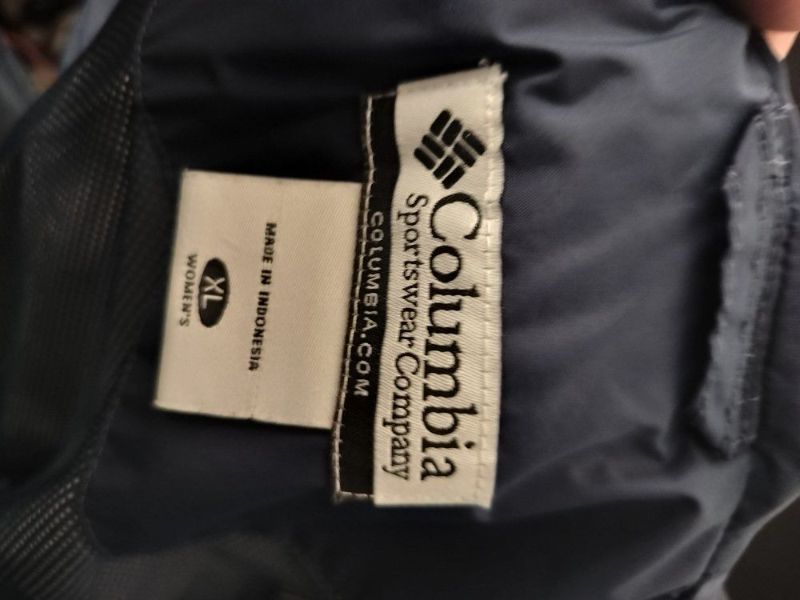 Photo 4 of MENS COLUMBIA WINDBREAKER SIZE XL