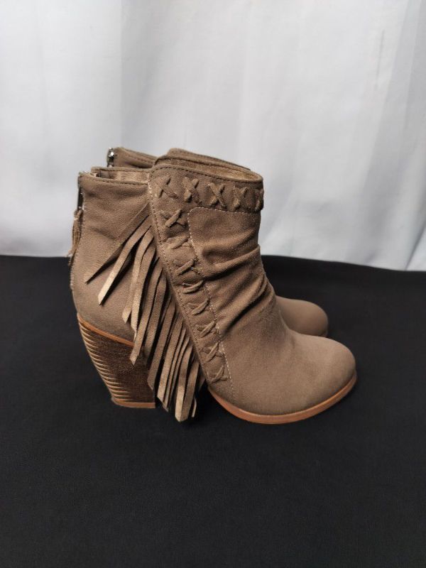 Photo 1 of WOMENS NOT RATED SUEDE FRINGE TRIM ANKLE BOOTS SIZE 7.5