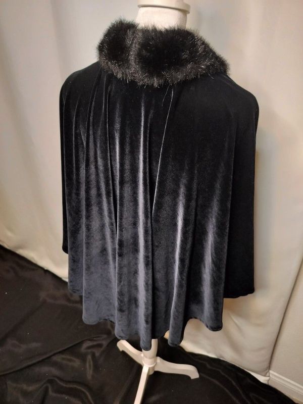 Photo 2 of WOMENS CACHET VELVET FUR SHAWL SIZE SMALL