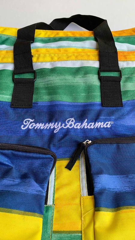 Photo 2 of TOMMY BAHAMA INSULATED PICNIC BAG