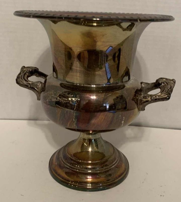 Photo 1 of VINTAGE SILVER PLATED CHAMPAGNE OR WINE BUCKET