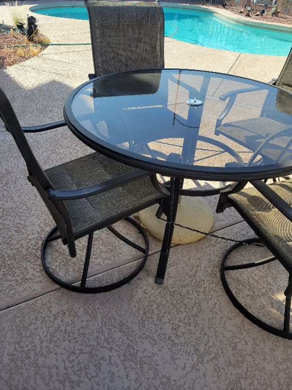 Photo 3 of STYLE WELL OUTDOOR PATIO SET WITH EXTRA RECLINER