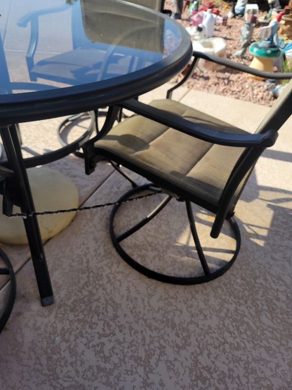 Photo 4 of STYLE WELL OUTDOOR PATIO SET WITH EXTRA RECLINER