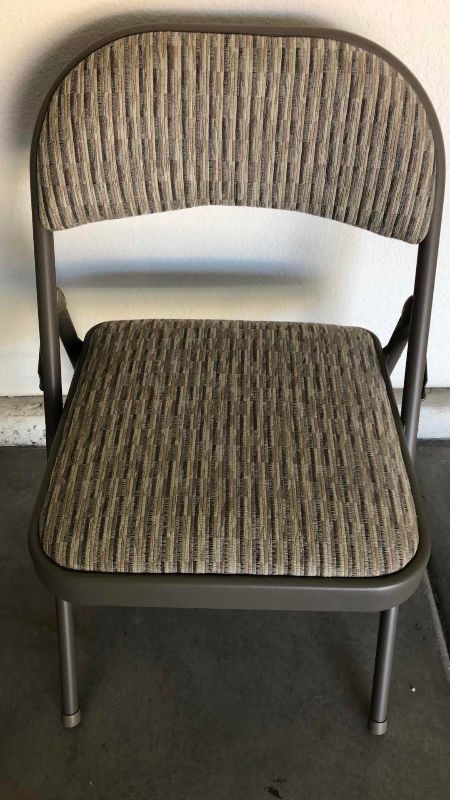 Photo 1 of METAL AND CLOTH FOLDING CHAIR