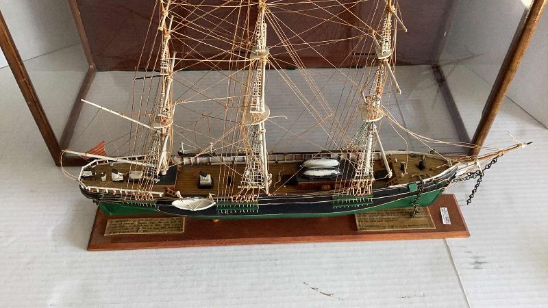 Photo 1 of “THE SOVEREIGN OF THE SEAS” SHIP WITH CASE 24” X 10” X H 18”