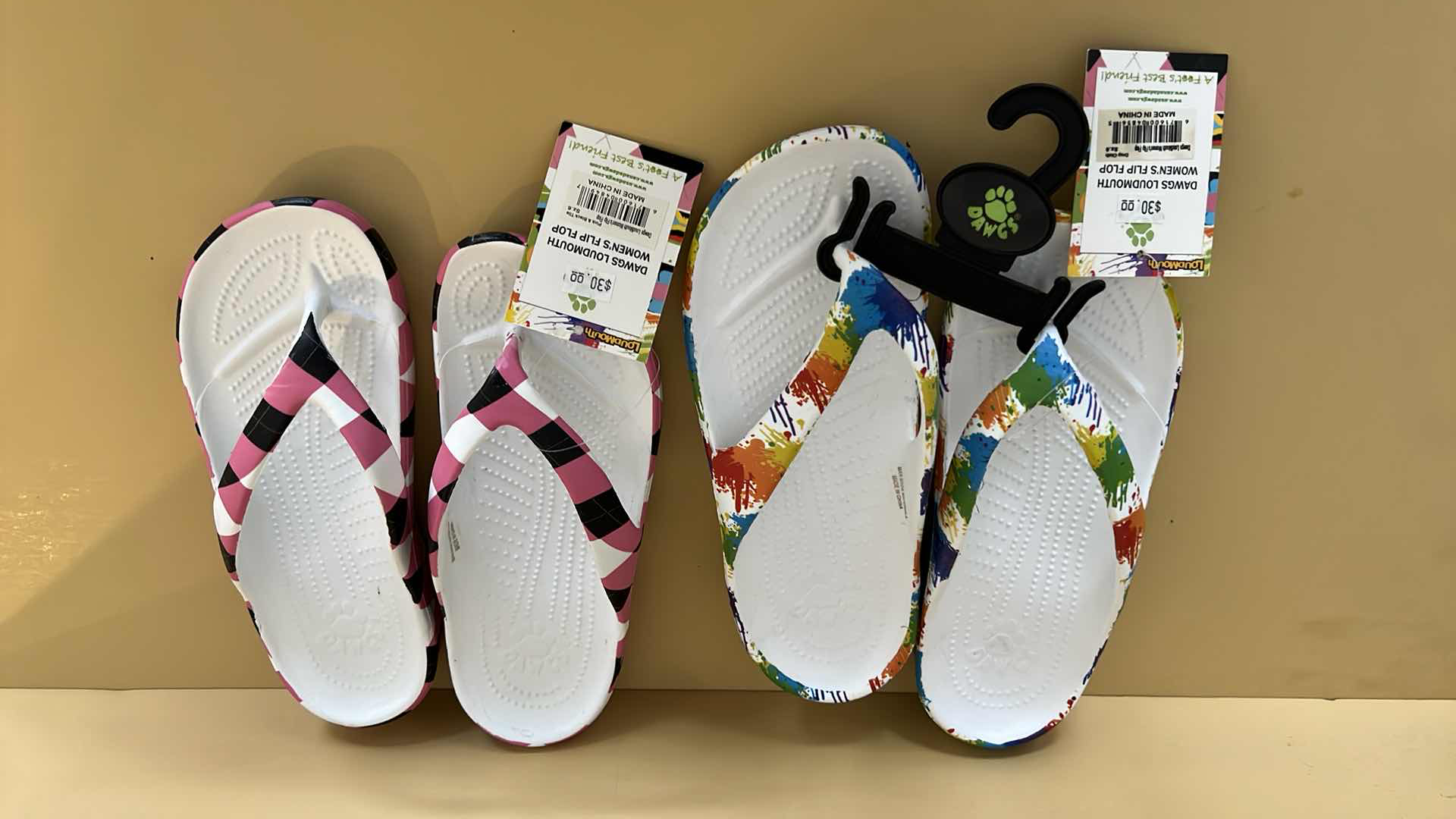 Photo 1 of 2 PAIRS-NEW DAWGS LOUDMOUTH LADIES FLIP FLOPS (SIZE 6)