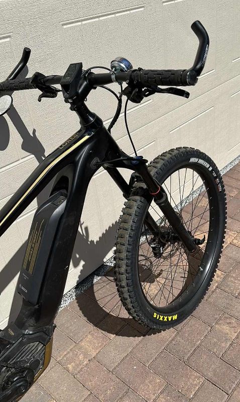 Photo 3 of RALEIGH LORE DS ELECTRIC BIKE WITH BOSCH CHARGER