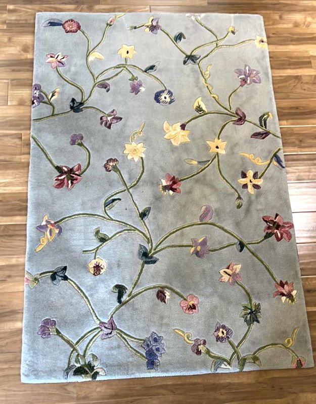 Photo 1 of JULIAN COLLECTION GREY FLORAL RUG 3’5” x 5’6”