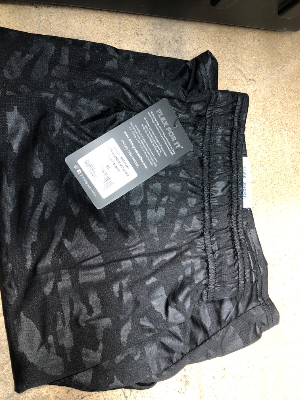 Photo 2 of 90 Degree By Reflex - Men's Embossed Printed Basketball Shorts- SIZE XL 