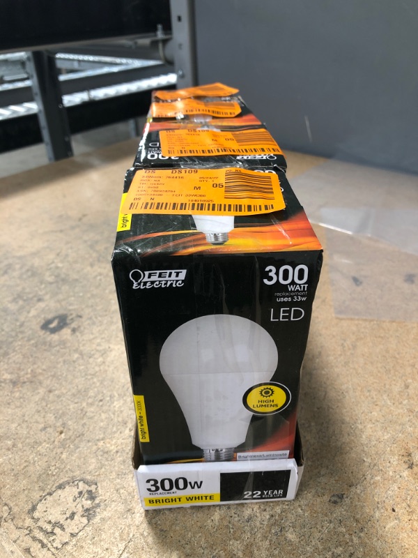 Photo 3 of ** SETS OF 4**
300-Watt Equivalent A23 Non-Dimmable LED Light Bulb Bright White 3000K (1-Bulb)
