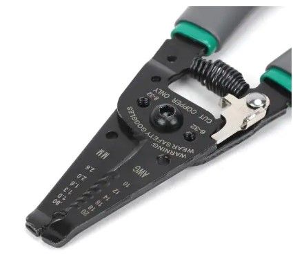 Photo 1 of ***BUNDDLE***  TOOLS
Commercial Electric 7 in. Wire Stripper and Cutter 
Zircon StudSensor HD35 Stud Finder

NON-REFUNDABLE