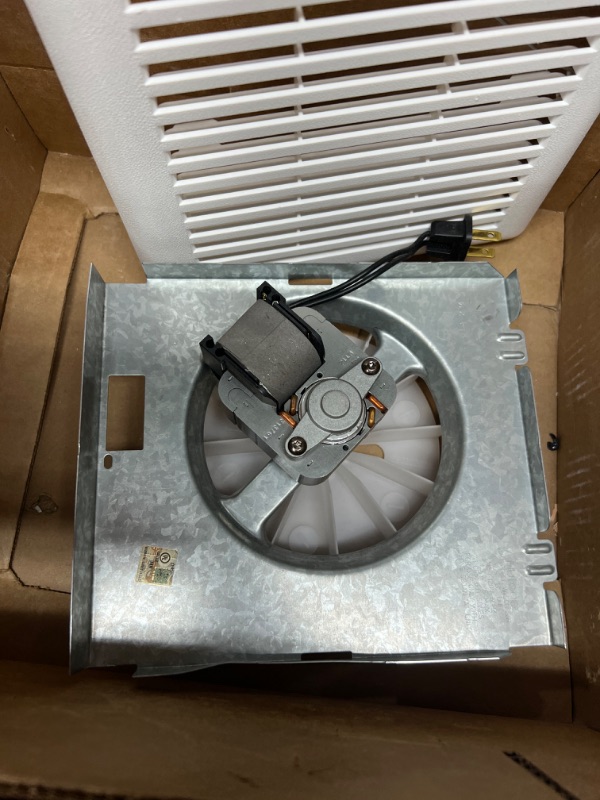 Photo 5 of INCOMPLETE PARTS ONLYY!! Broan-NuTone 80 CFM Ceiling Bathroom Exhaust Fan with Light, White
