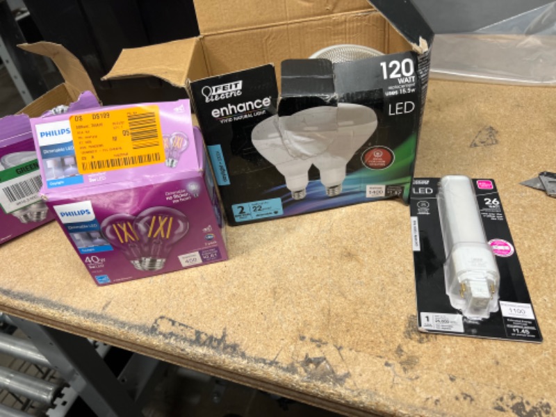 Photo 1 of ** NON REFUNDABLE** SMALL BUNDLE OF HOME DEPOT GOODS, LIGHTS SOLD AS IS 