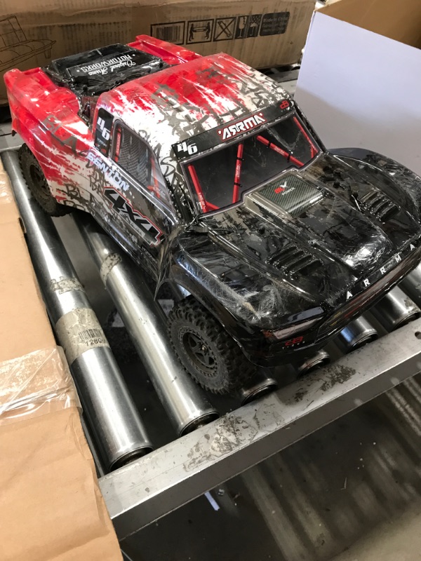 Photo 2 of SENTON 4X4 3S BLX Brushless 1/10th 4wd SC Red
