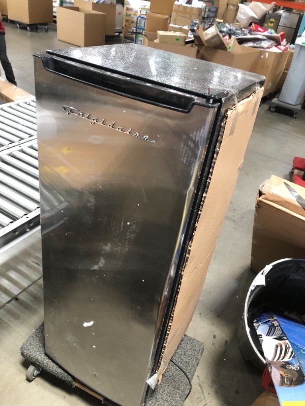 Photo 3 of ***PARTS ONLY*** Frigidaire EFRF696-AMZ Upright Freezer 6.5 cu ft Stainless Platinum Design Series 21.26 x 22.24 x 55.91 inches

