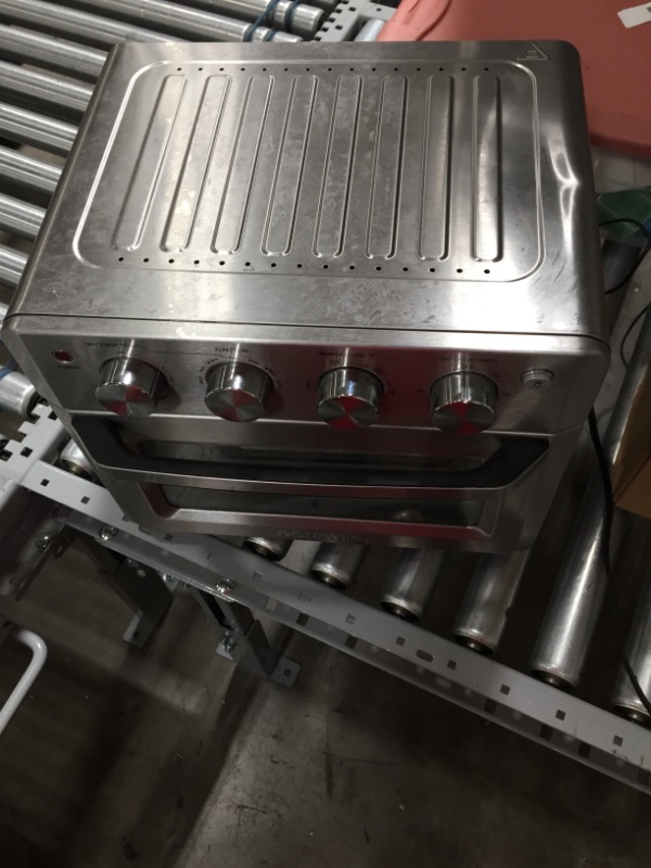 Photo 1 of PARTS ONLY 
Gourmia GTF7580 7-in-1 Air Fryer Oven - Stainless Steel - Large Capacity - 4 Simple Controls
