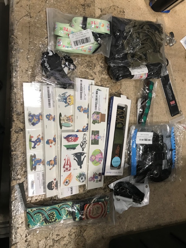 Photo 1 of 15 BUNDLE OF MISCELLANEOUS ITEMS