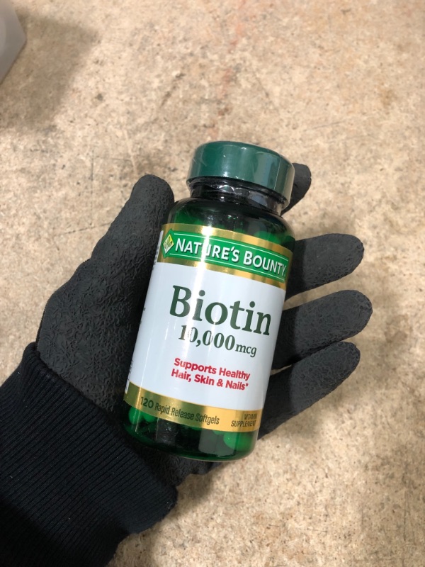 Photo 2 of *EXPIRE Dec 2024*
Nature’s Bounty Biotin, Supports Healthy Hair, Skin and Nails, 10,000 mcg, Rapid Release Softgels, 120 Ct Unflavored