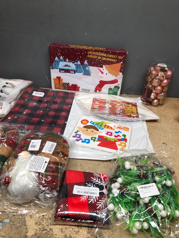 Photo 1 of 10PCS CHRISTMAS BUNDLE