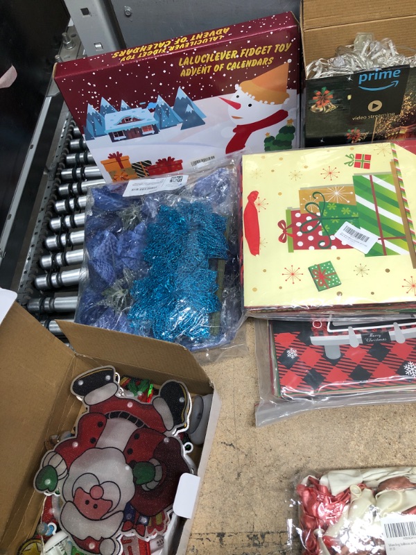 Photo 1 of 10PCS HOLIDAY BUNDLE