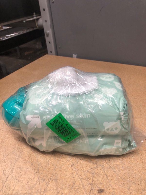Photo 1 of BABY BUNDLE: Two Packs Wipes, Sippy Cup ***AS IS NO RETURNS*** 
