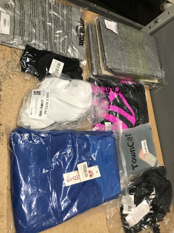 Photo 1 of Fashion Bundle (8pc)