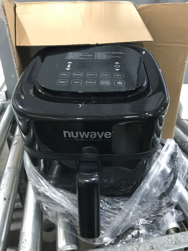 Photo 3 of ****TESTED/ TURNS ON**** Nu Wave Brio 7-in-1 Air Fryer Oven, 7.25-Qt with One-Touch Digital Controls, 50°- 400°F Temperature Controls in 5° Increments, Linear Thermal (Linear T) for Perfect Results, Black 7.25QT Brio