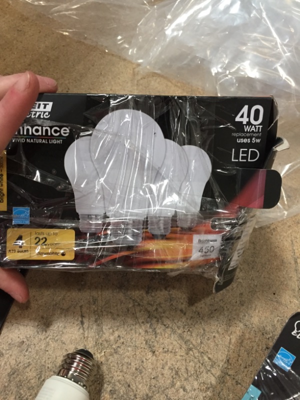 Photo 4 of ****non-refundable***
bag of LED bulbs