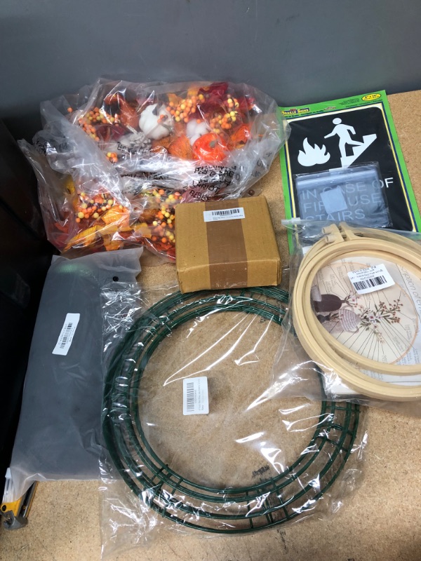 Photo 1 of **NOT REFUNDABLE** BUNDLE OF ASSORTED HOME GOODS (QUANITY- 7 ITEMS) 