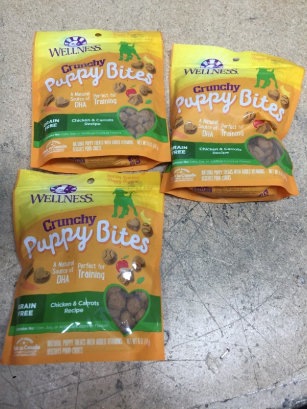 Photo 2 of **BEST BUY DATE:06/15/2022**NON REFUNDABLE** Wellness Puppy Bites Natural Grain Free Crunchy Puppy Treats, Chicken & Carrots Recipe, Training & Rewarding 3 packs 
