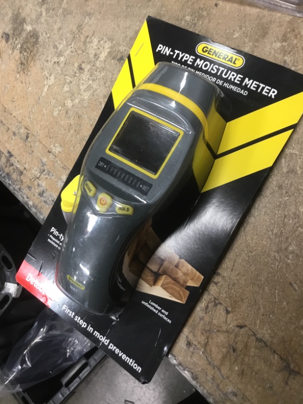 Photo 2 of 
General Tools
Pin Type Digital Moisture Meter for Water Damage and Mold Prevention