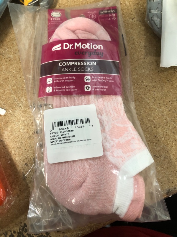 Photo 2 of Dr. Motion Women's 2PK Dr. Motion Compression Low Cut Socks Sockshosiery, Pale Salmon/White Tri Color Dots, ONE SIZE
