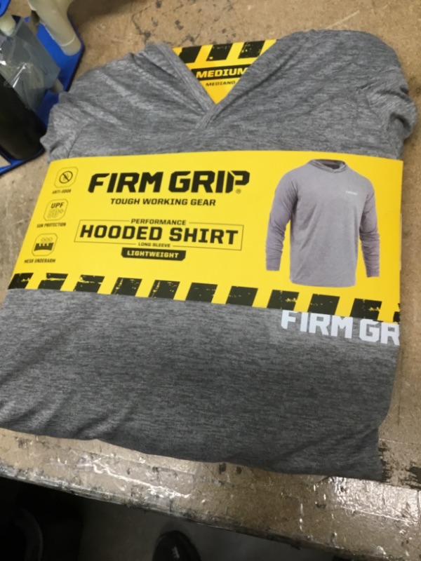 Photo 1 of Men's Medium Gray Performance Long Sleeved Hoodie Shirt
