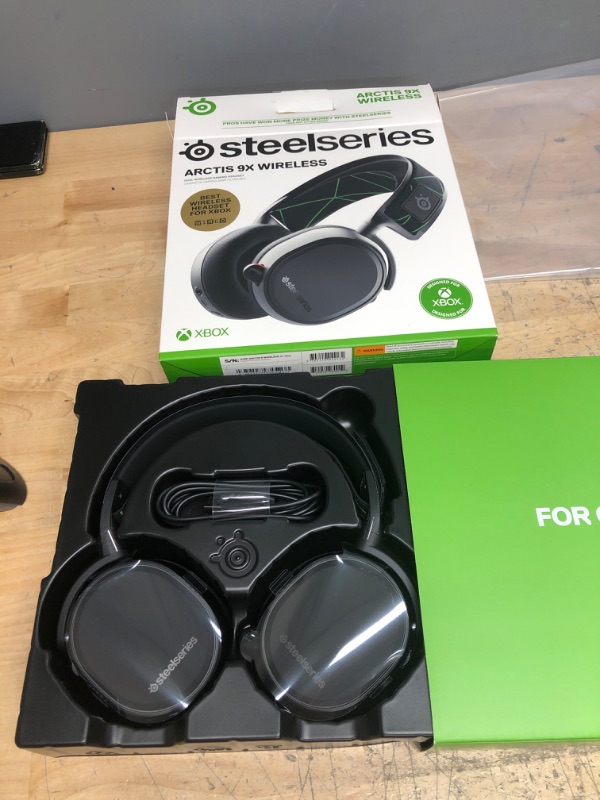 Photo 2 of SteelSeries Arctis 9X Wireless Gaming Headset – Integrated Xbox Wireless + Bluetooth – 20+ Hour Battery Life – for Xbox One and Series X