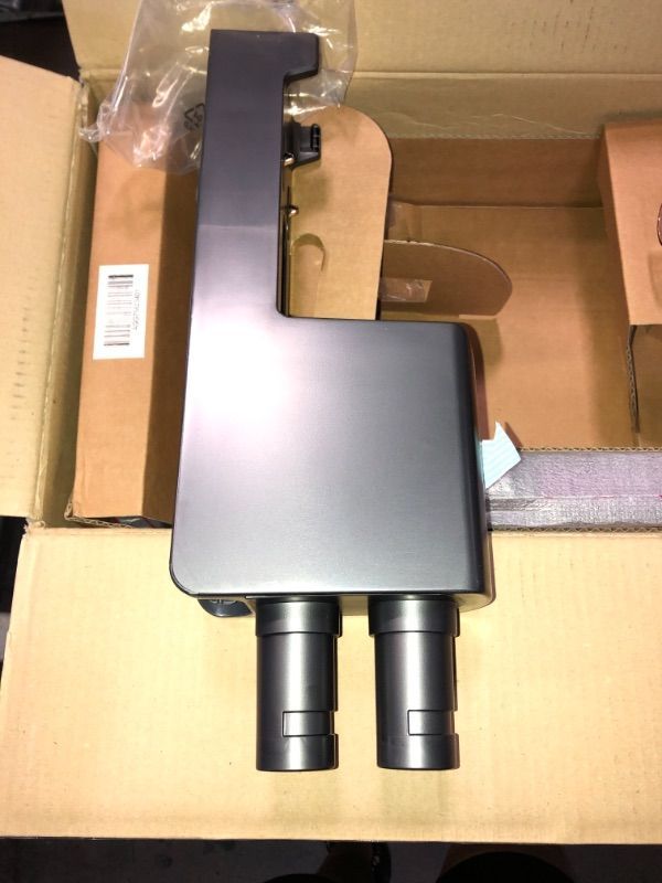 Photo 1 of LG CordZero A9 ThinQ Kompressor Cordless Stick Vacuum Cleaner in Vintage Wine
