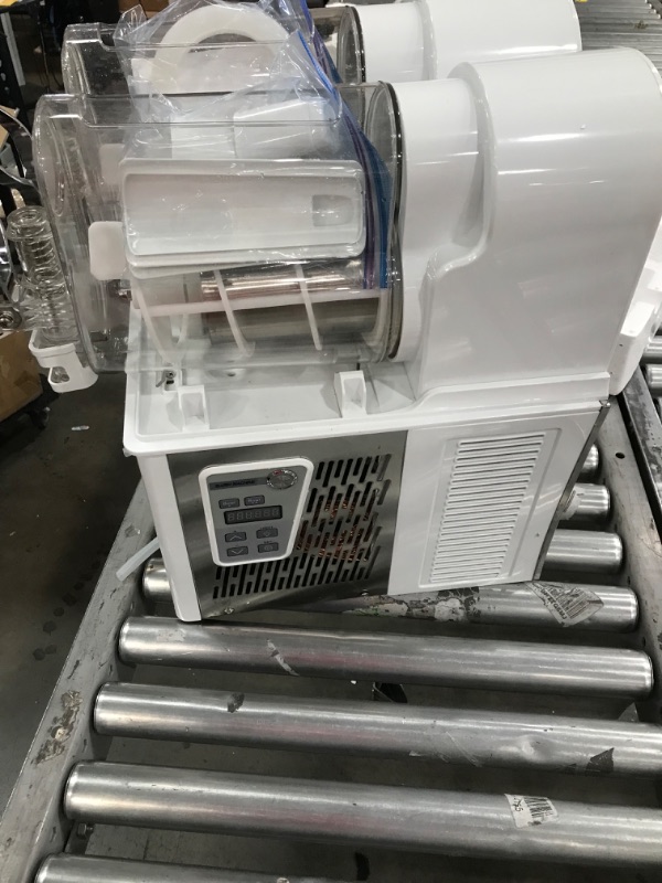 Photo 3 of **PARTS ONLY WON'T POWER ON**VEVOR Slushy Machine, 3L x 2 Daiquiri Machine Commercial, Single Bowl Frozen Drink Slush Machine, White Commercial Slushie Machine, 340W Frozen Slush Machine, Stainless Steel Home Slush Machine
