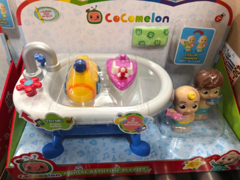 Photo 2 of CoComelon Bathtub Playset

