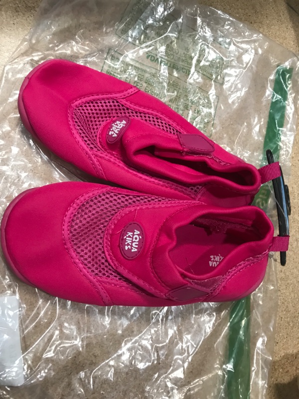 Photo 1 of AquKiks Girls Water Shoes Size 1 