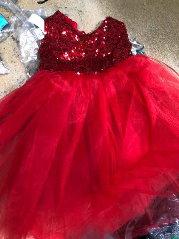 Photo 2 of Lamuusaa Toddler Kid Baby Girls Valentine's Day Outfit Sleeveless Sequin Tutu Dress Hollow Bowknot Princess Dress 9months
