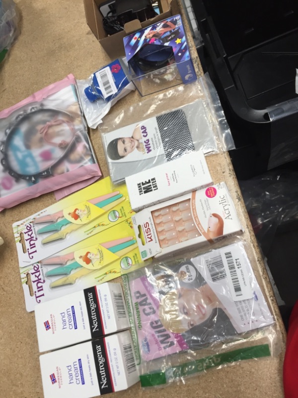 Photo 1 of **NO REFUNDS/RETURNS** Bundle of Assorted Mini Girl Bundle: hand cream, eyebrow razors, etc. 
