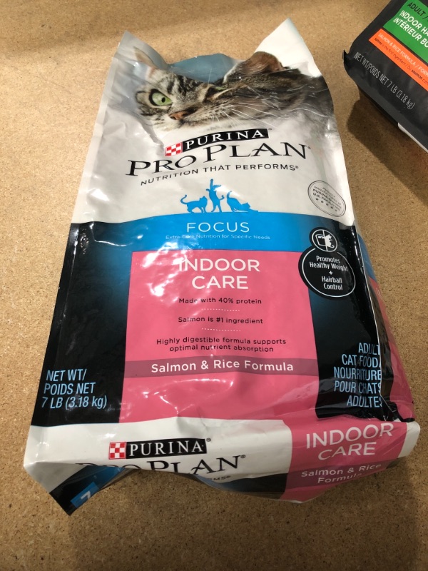 Photo 2 of ** EXP: MAR 2023**  ** NON-REFUNDABLE**  ** SOLD AS IS**
Purina Pro Plan Indoor Care Hairball Control Adult Salmon & Rice Dry Cat Food & Wet Cat Food (Packaging May VSize: 7 lb. Bagary)

