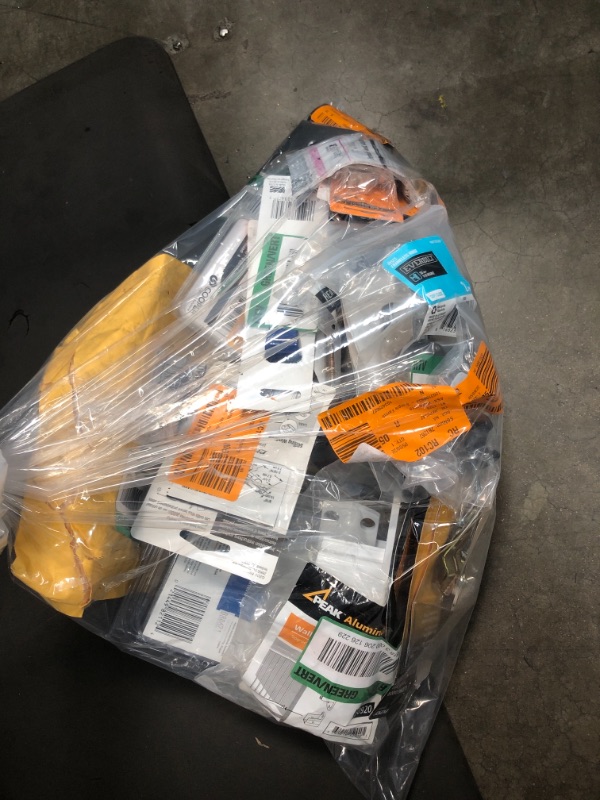 Photo 1 of ** HOMEDEPOT BUNDLE OF HARDWATRE AND HOMW GOODS**
*** NON-REFUNDABLE**  ** SOLD AS IS**
